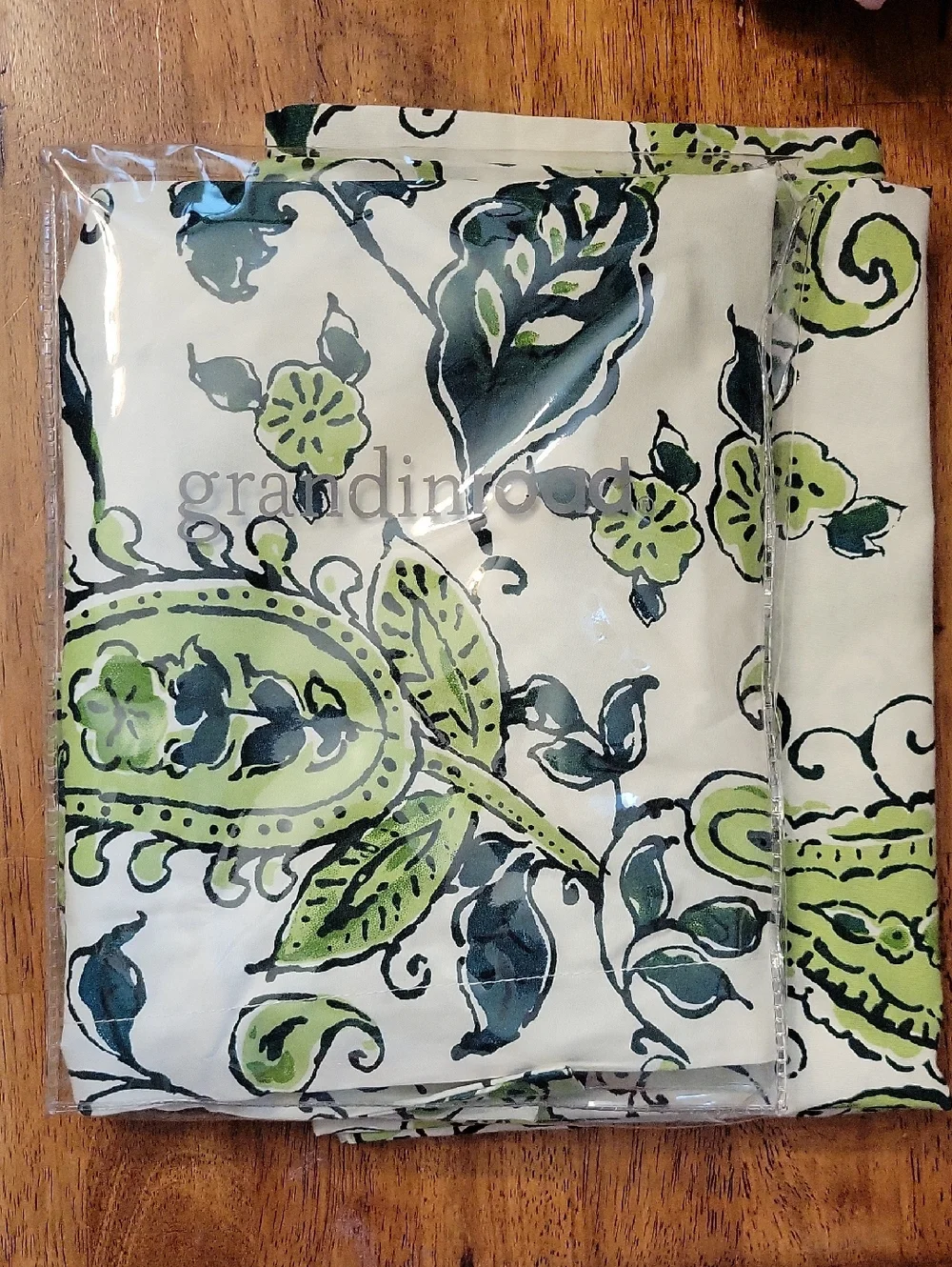 Grandin Road Emerald Paisley King Shams In Green And White NWOT